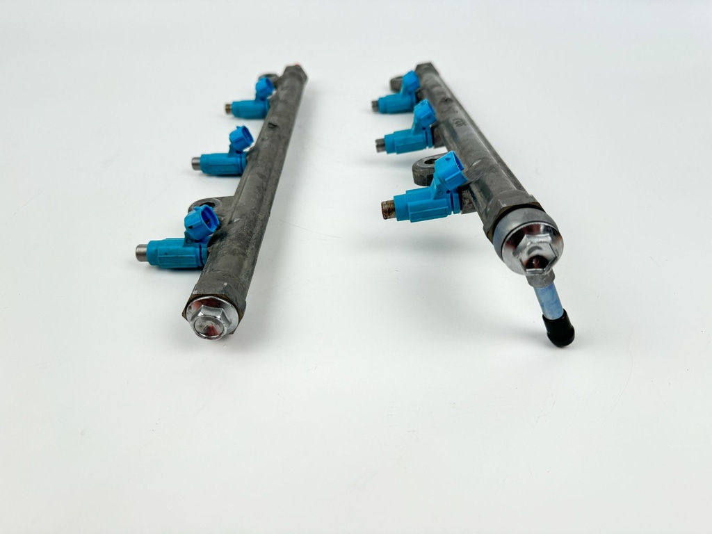 2007 Suzuki 250 HP 4 Stroke Outboard Fuel Injector Set W/ Rail 15710-93J00 OEM