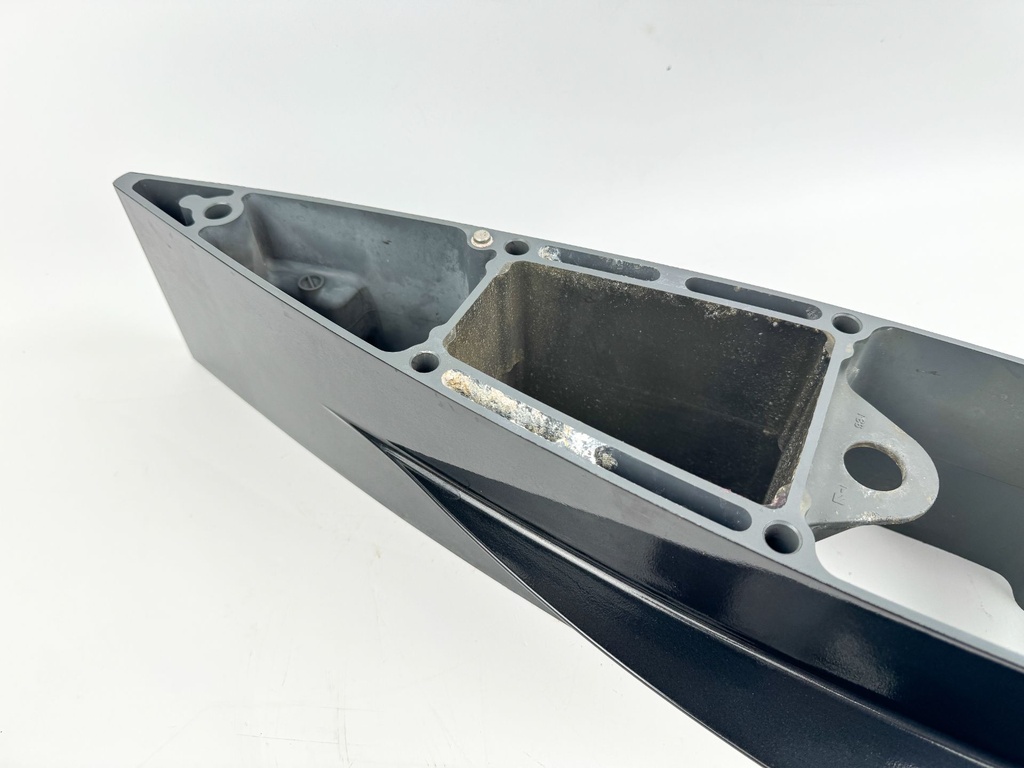 2007 Suzuki 250 HP 4 Stroke Outboard Midsection Extension / Spacer 52131-93J00-0EP OEM