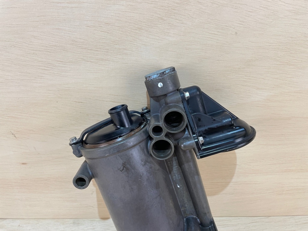 2004 Mercury Verado 250HP Integrated Oil Module Cooler 880640T03