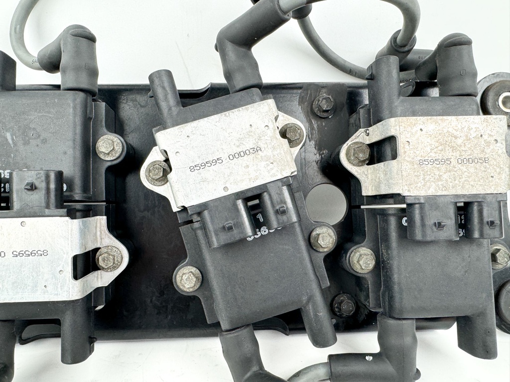 2001 Mercury 225 HP 2 Stroke Outboard Ignition Coil Set W/ Plate 856991A1 Optimax