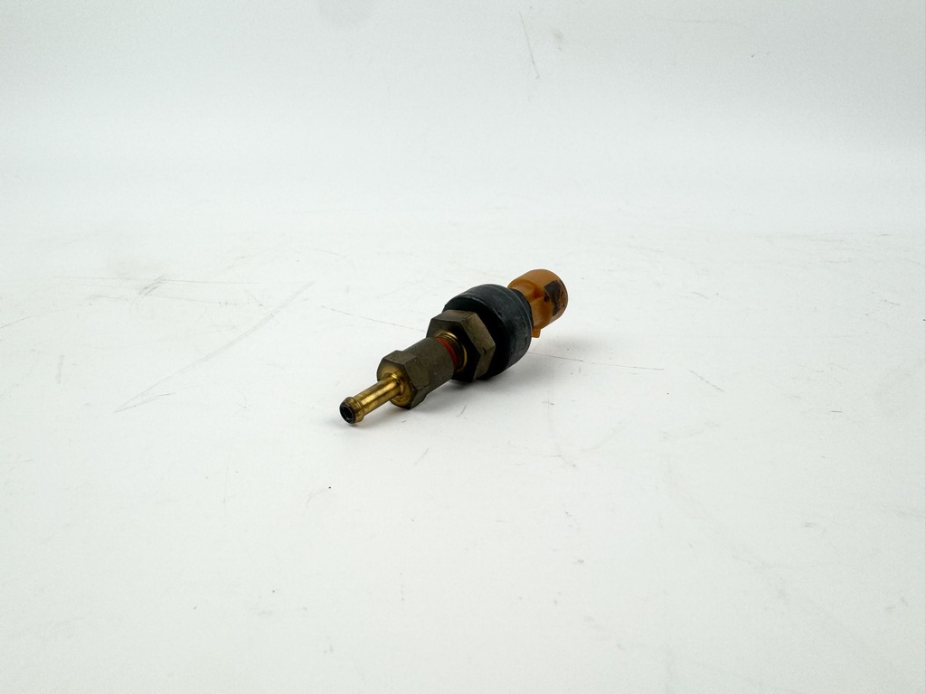 2001 Mercury 225 HP 2 Stroke Outboard Air Pressure Sensor 881879A7 OEM