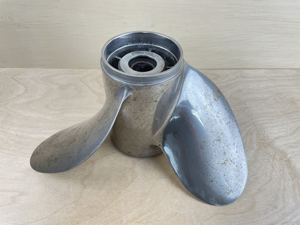 Suzuki Stainless Prop Propeller 3RX14X17P 14" x 17P RH