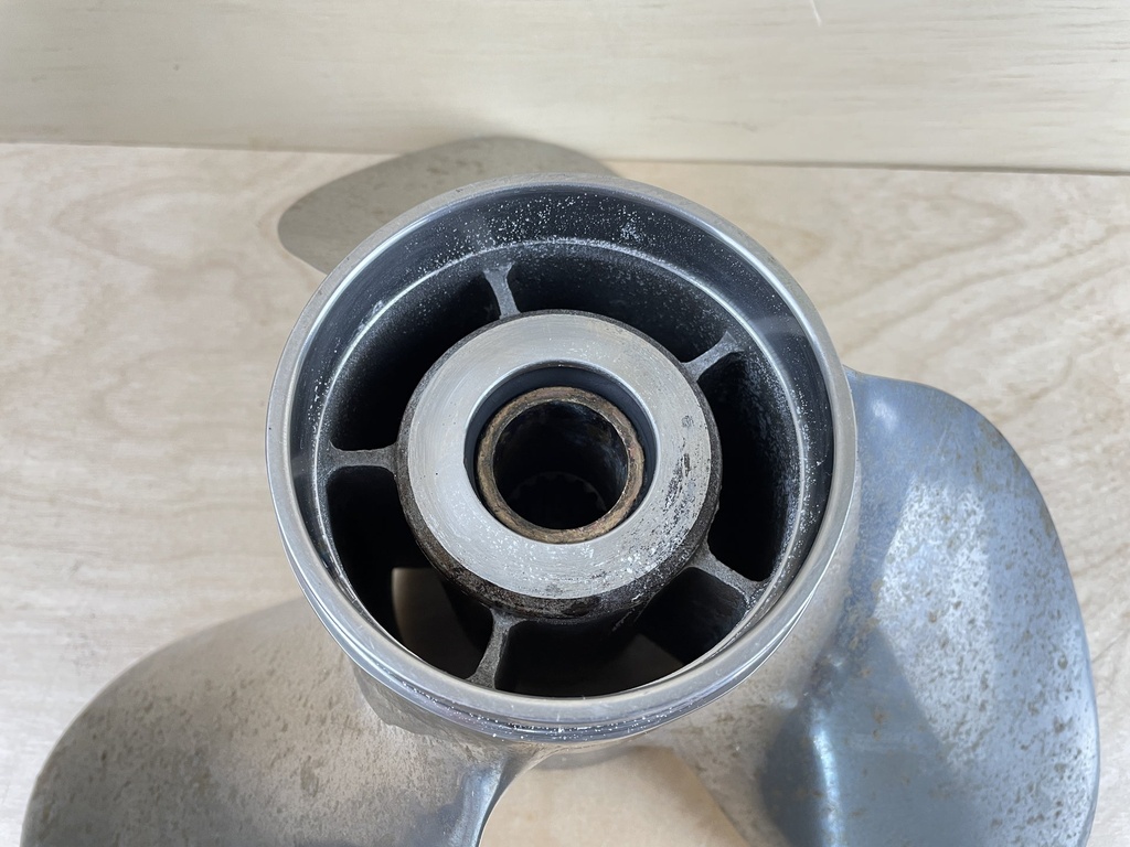 Suzuki Stainless Prop Propeller 3RX14X17P 14" x 17P RH