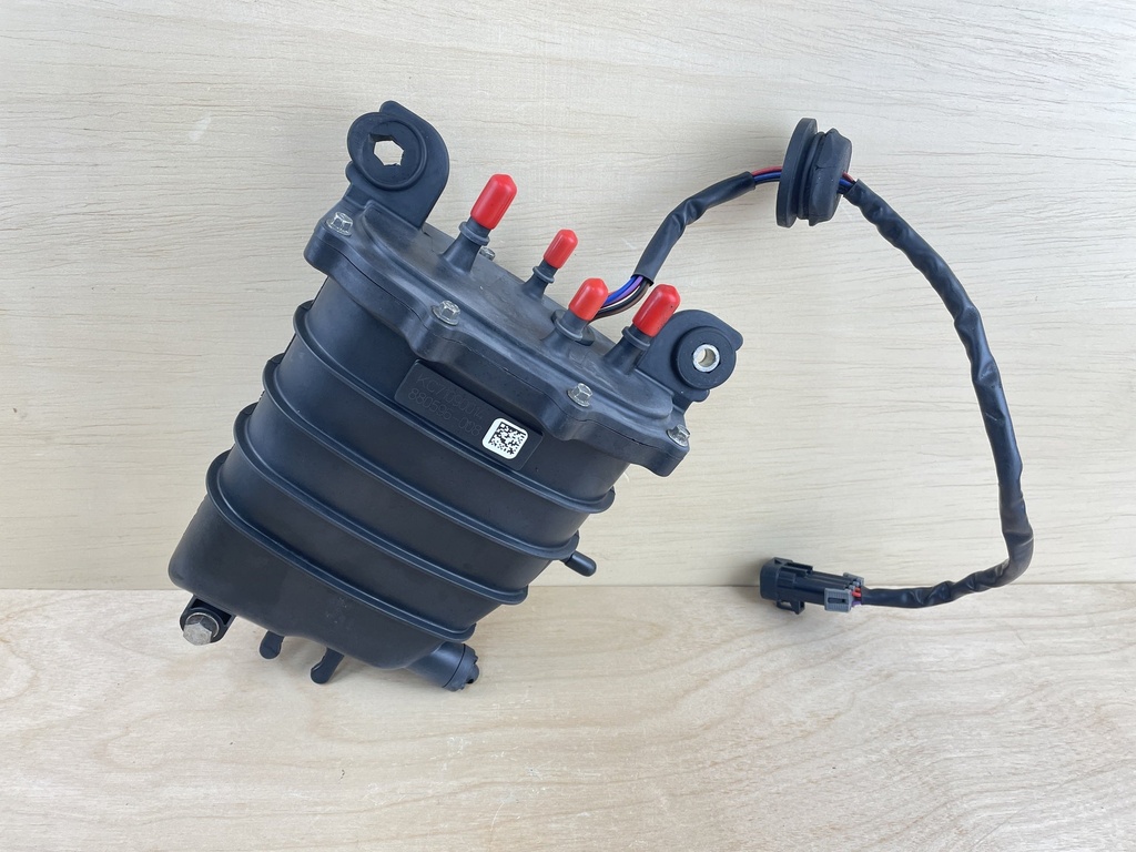 2005 Mercury Verado 275HP Outboard FSM Fuel Supply Module 880596T02 - Parts