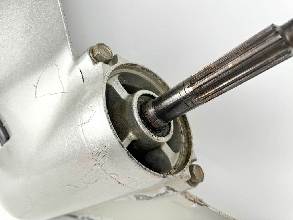 2006 + Honda BF 200 225 HP Outboard 25" XL Lower Unit Gear Case 41100-ZY3-C13ZA