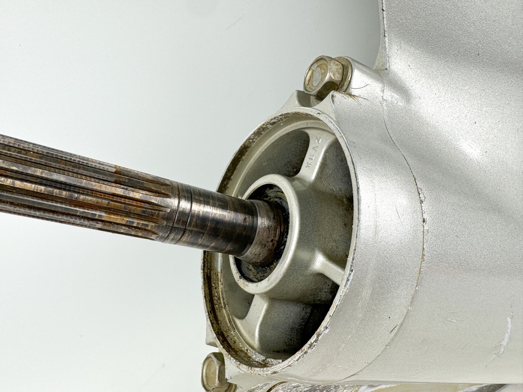 2006 + Honda BF 200 225 HP Outboard 25" XL Lower Unit Gear Case 41100-ZY3-C13ZA