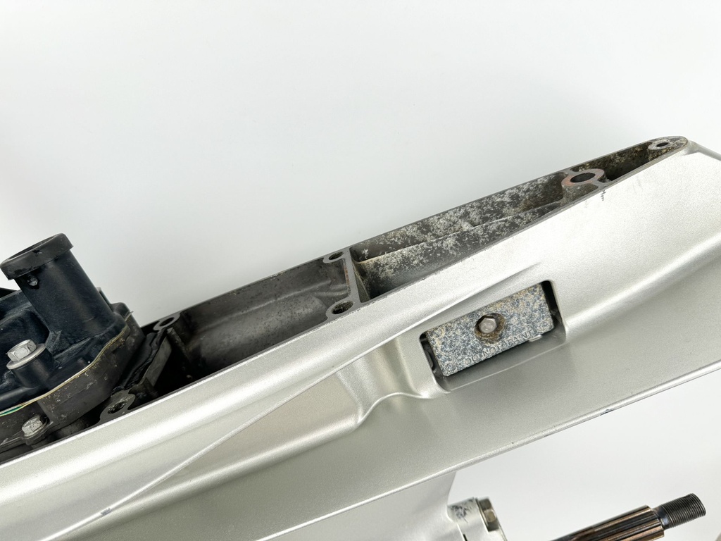 2003-05 Honda 200 225 HP 4 Stroke 25" XL Lower Unit Gear Case 06411-ZY3-617ZA