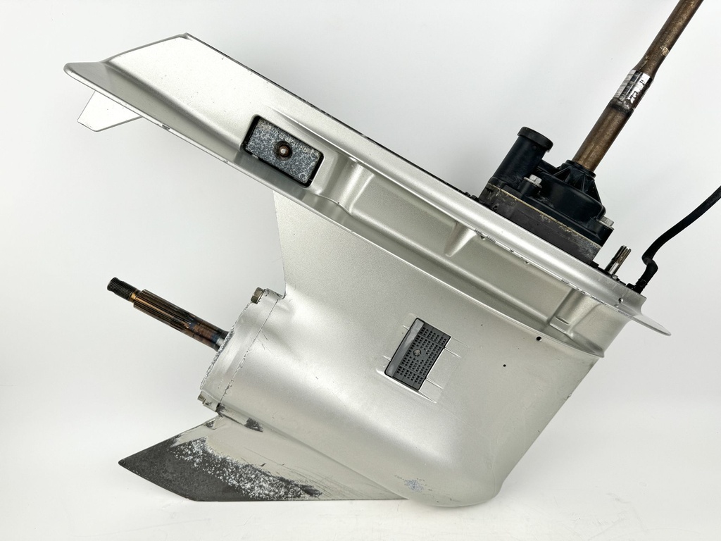 2003-05 Honda 200 225 HP 4 Stroke 25" XL Lower Unit Gear Case 06411-ZY3-617ZA