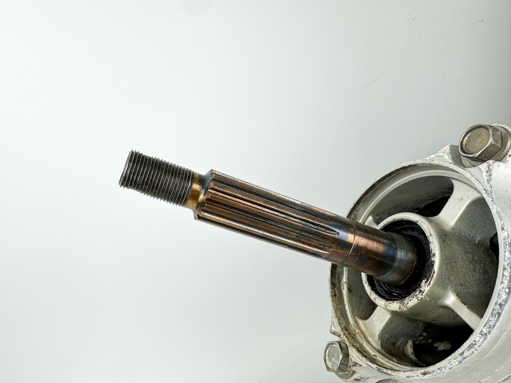 2003-05 Honda 200 225 HP 4 Stroke 25" XL Lower Unit Gear Case 06411-ZY3-617ZA