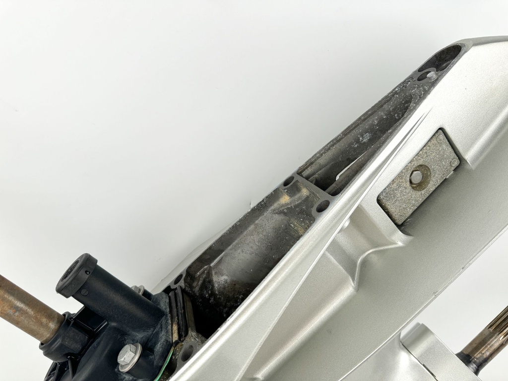 Honda BF 135 150HP 4 Stroke Outboard XL Lower Unit Gear Case 41100-ZY6-615ZA