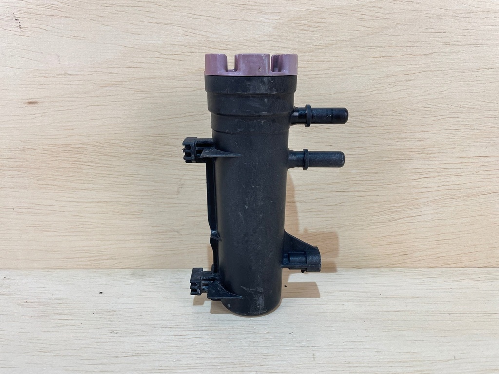 2004 Mercury Verado 250HP Fuel Filter Assembly Housing 892242T