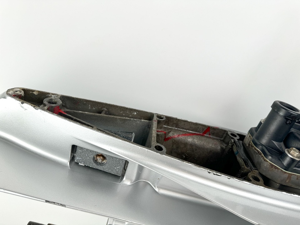 2003-05 Honda 200 225 HP 4 Stroke Outboard 25" XL Lower Unit Gear Case RH