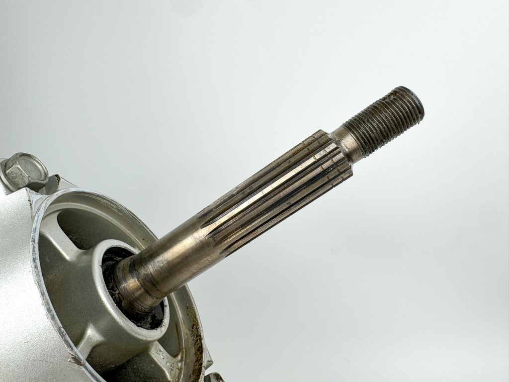 2006 + Honda BF 200 225 HP Outboard 25" XL Lower Unit 41100-ZY3-E03ZA Counter