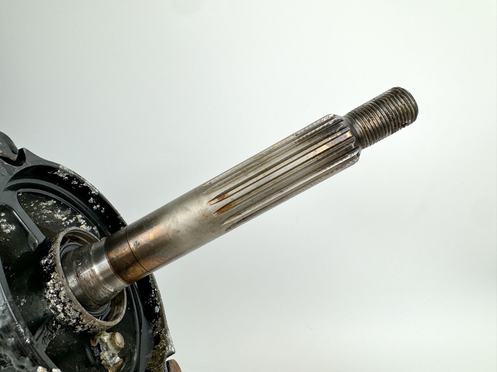 2007 Suzuki DF300 300 HP 4 Stroke Outboard 30" XXL Lower Unit LH Counter