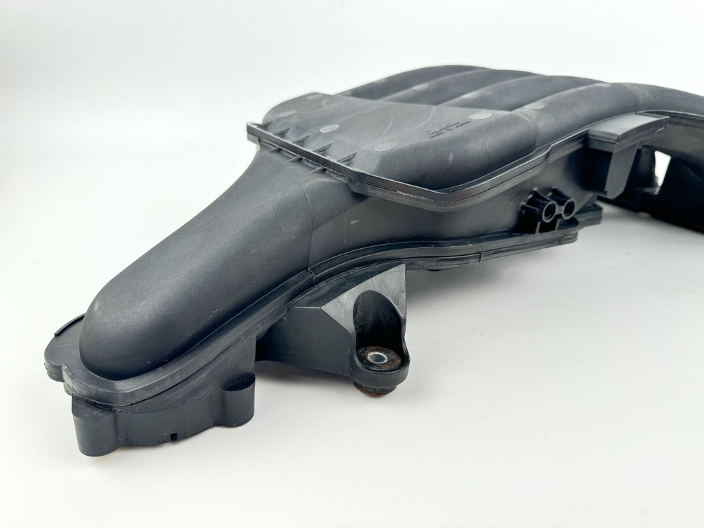 2007 Honda 135 HP 4 Stroke Outboard Intake Manifold 17110-ZY6-003 OEM