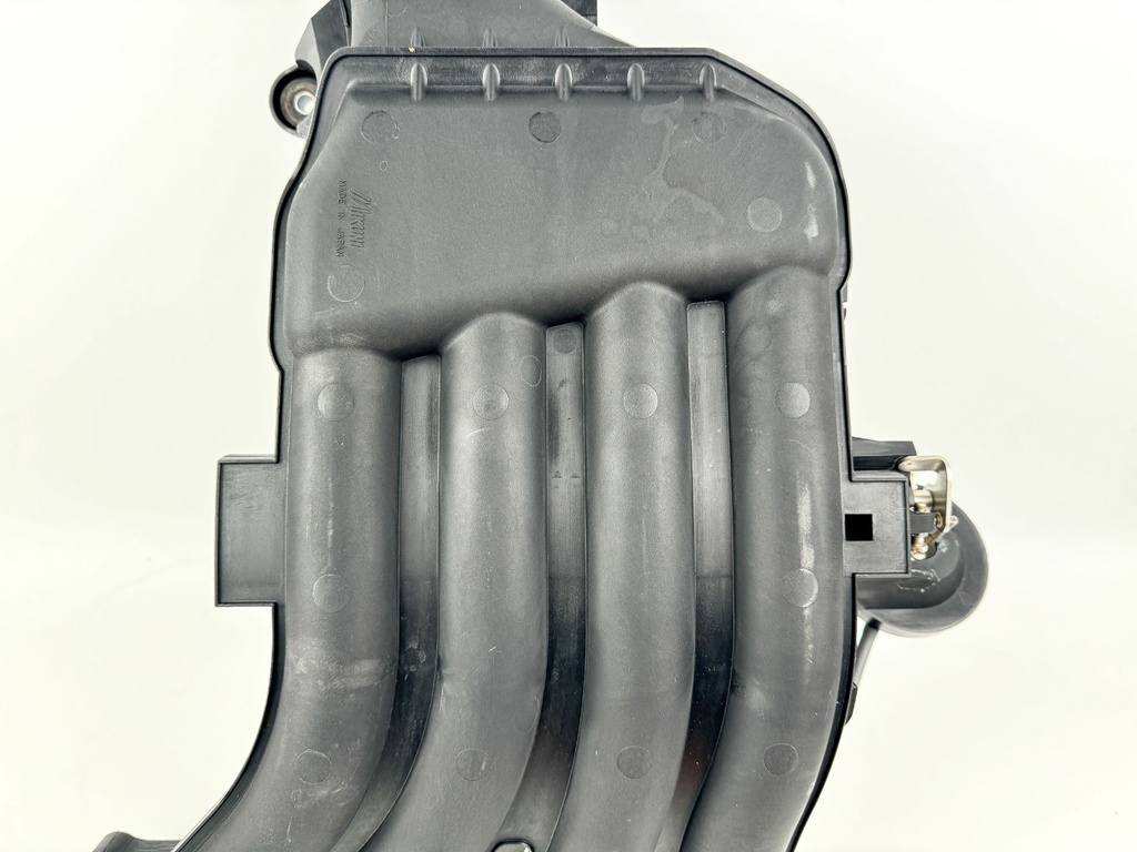 2007 Honda 135 HP 4 Stroke Outboard Intake Manifold 17110-ZY6-003 OEM