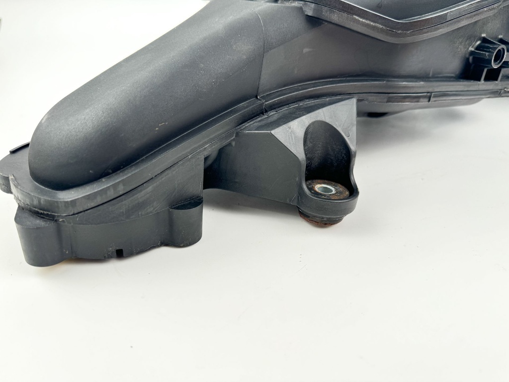 2007 Honda 135 HP 4 Stroke Outboard Intake Manifold 17110-ZY6-003 OEM