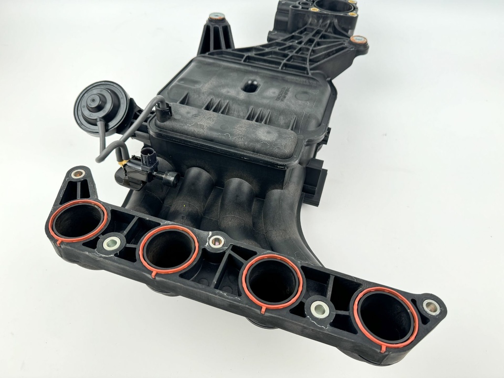 2007 Honda 135 HP 4 Stroke Outboard Intake Manifold 17110-ZY6-003 OEM