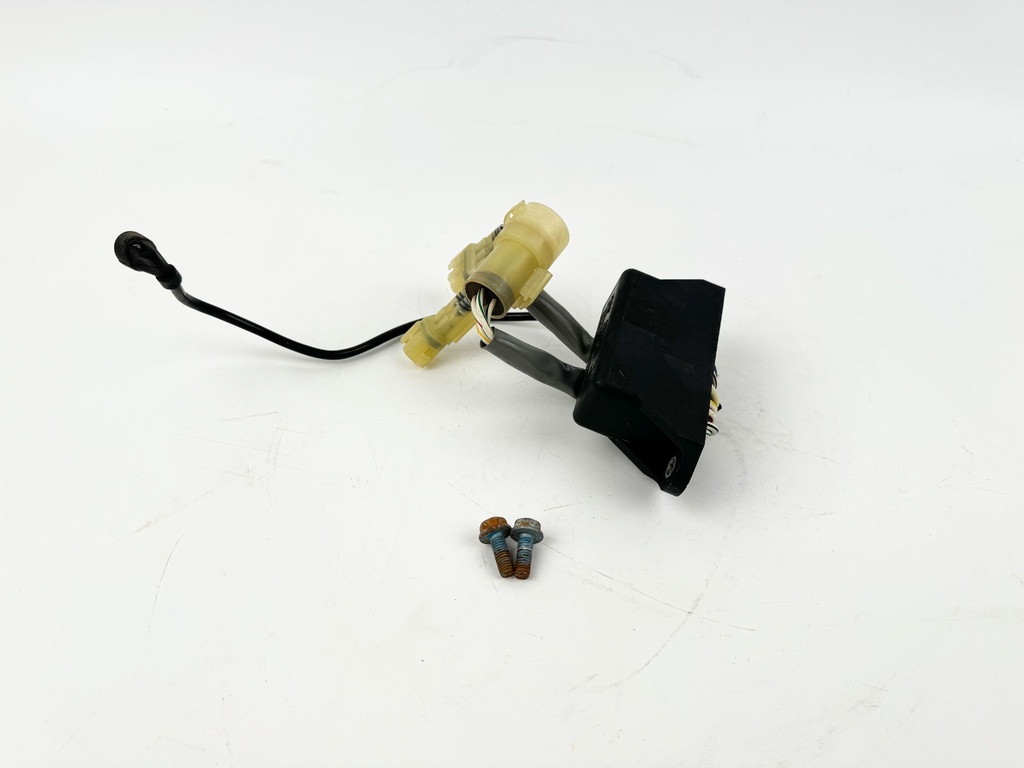 2007 Honda 135 HP 4 Stroke Outboard Main Relay 38580-ZY6-013 OEM