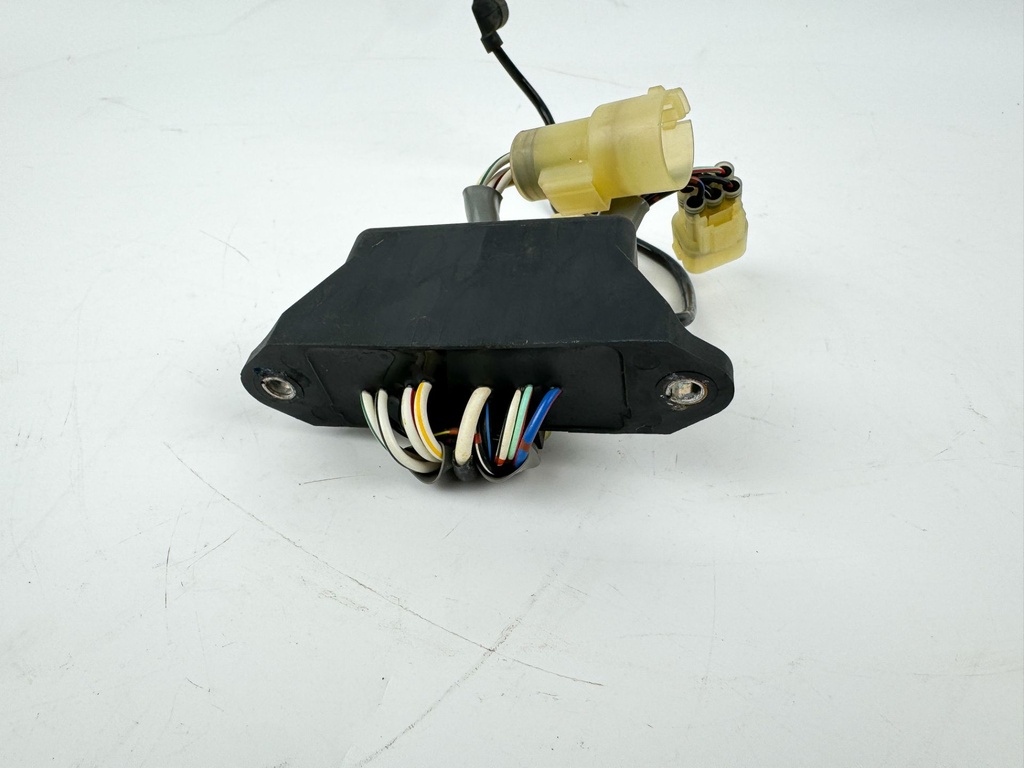 2007 Honda 135 HP 4 Stroke Outboard Main Relay 38580-ZY6-013 OEM