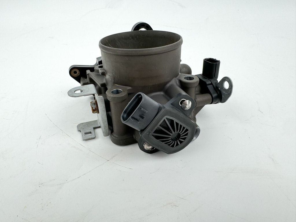 2007 Honda 135 HP 4 Stroke Outboard Throttle Body Assembly 16400-ZY6-013 OEM