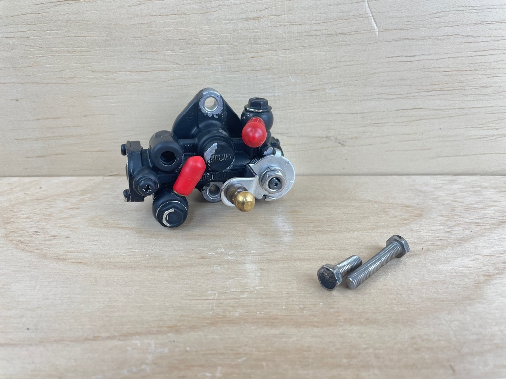 2003 Mercury 200HP Outboard Engine 2 Stroke Oil Pump Assembly 815699T