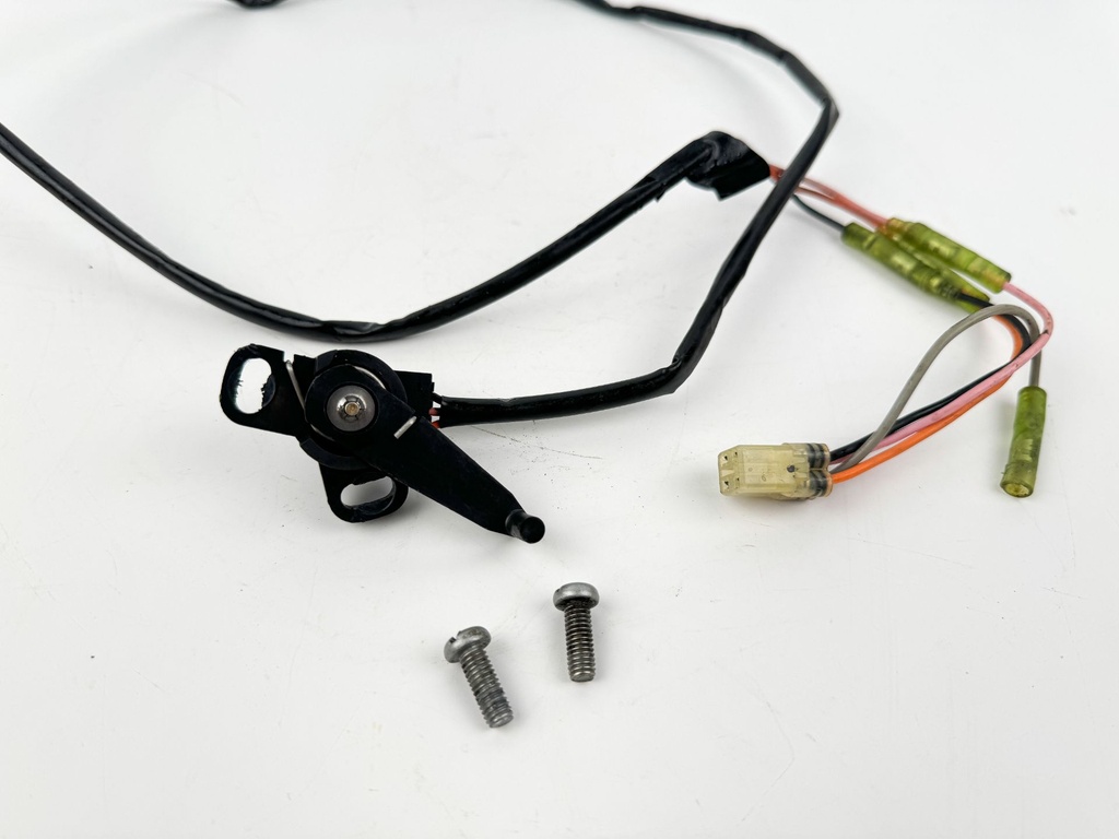 1996 Yamaha 150 HP 2 Stroke Outboard Trim Sender Unit Sensor 6R3-83672-01-00 OEM