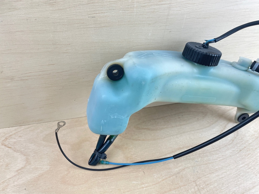 2003 Mercury 200HP 2 Stroke Outboard Engine Oil Tank Reservoir With Cap 994436