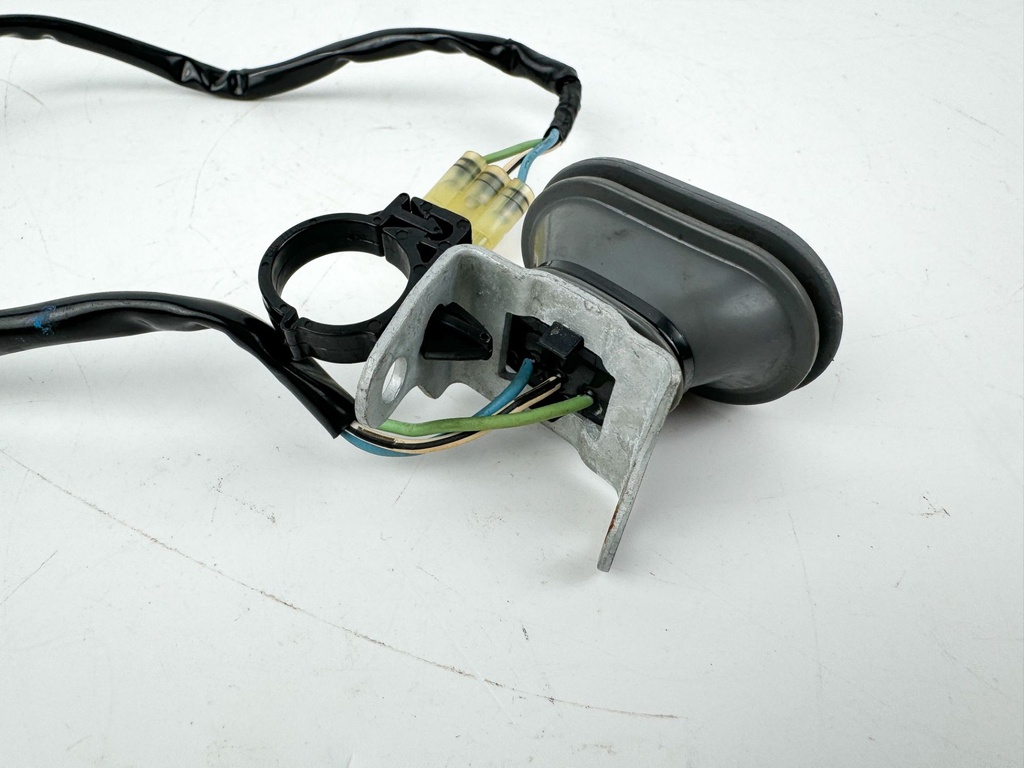 2000 Honda 75 HP 4 Stroke Outboard Trim Switch 35640-ZW1-023 OEM