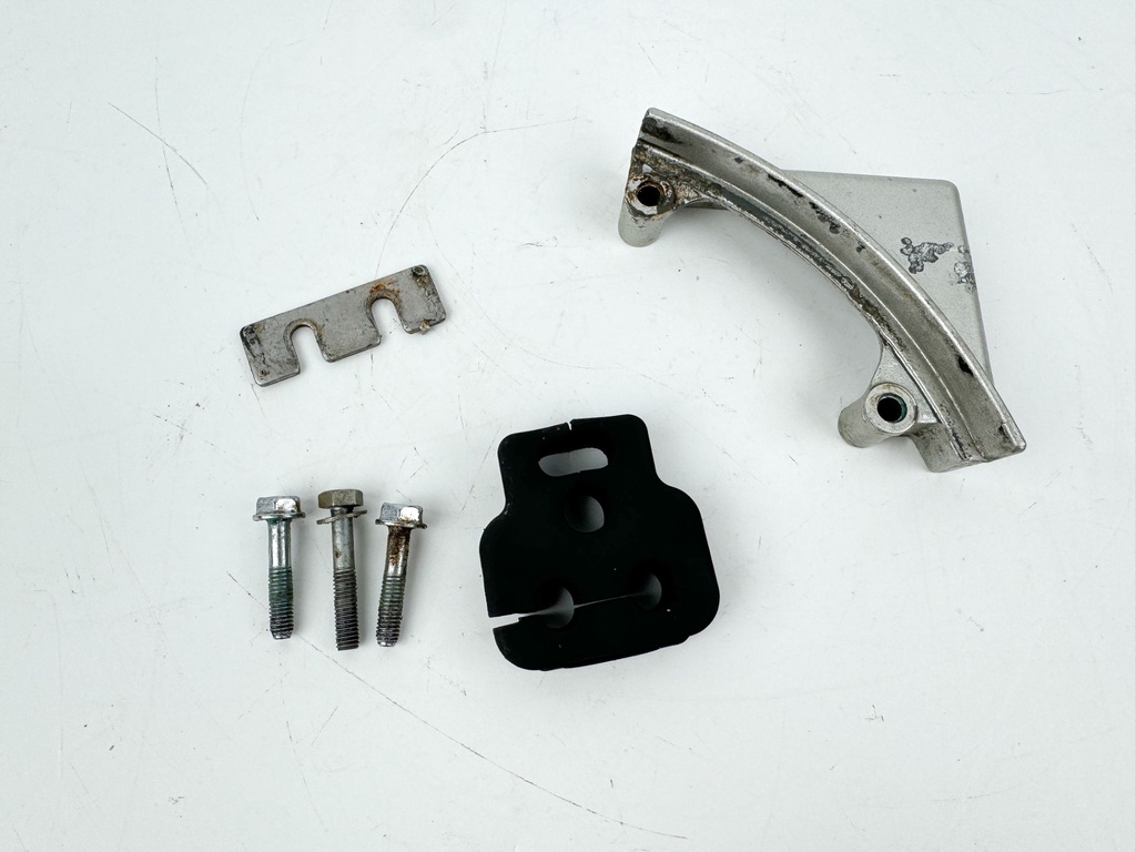 97-2006 Honda 75 90 HP Outboard Cable Cover Plate 40151-ZW1-000ZA