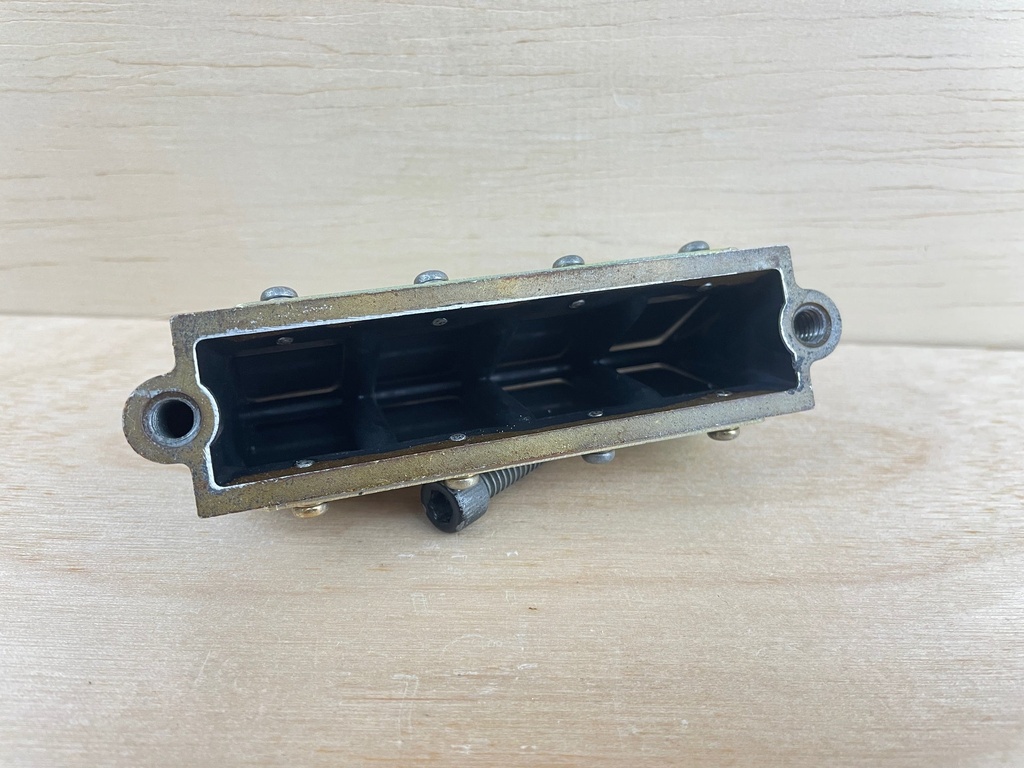 2003 Mercury 200HP 2 Stroke Outboard Reed Block Valve Assembly 855952T3