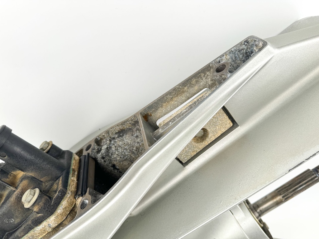 99 - 2006 Honda BF 75 90 HP Outboard 20" Long Lower Unit Gear Case