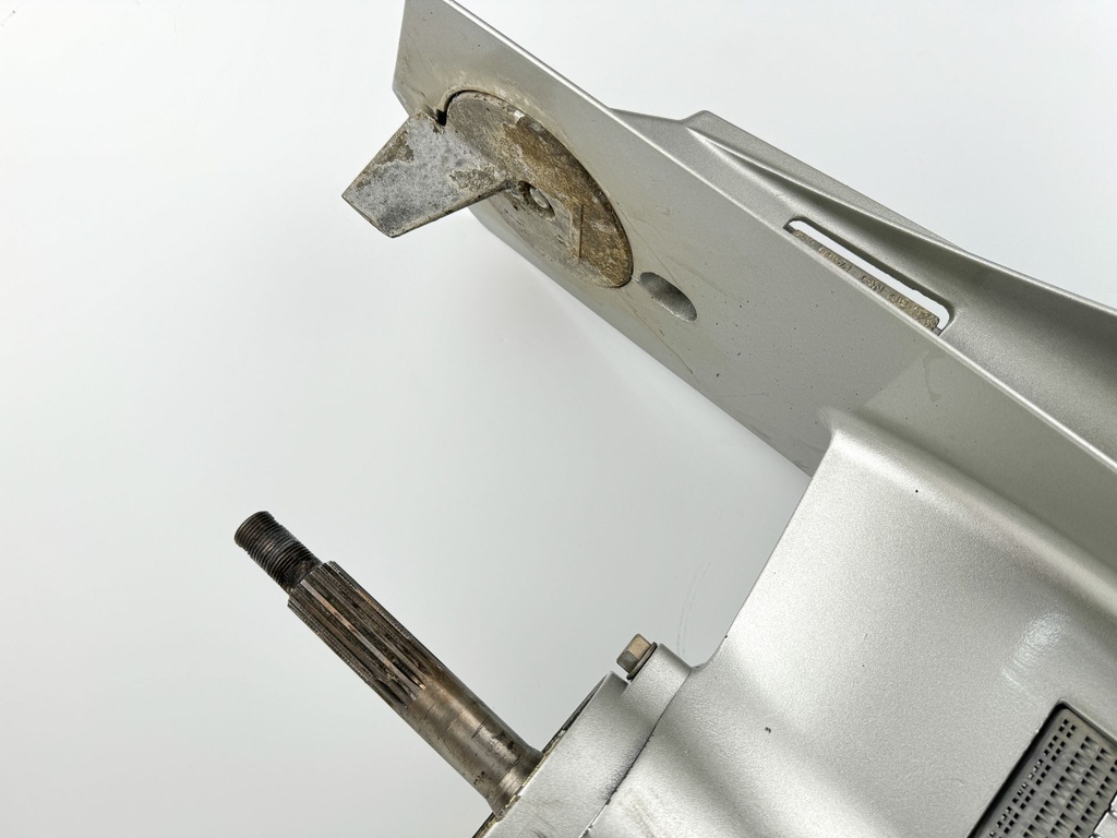 99 - 2006 Honda BF 75 90 HP Outboard 20" Long Lower Unit Gear Case