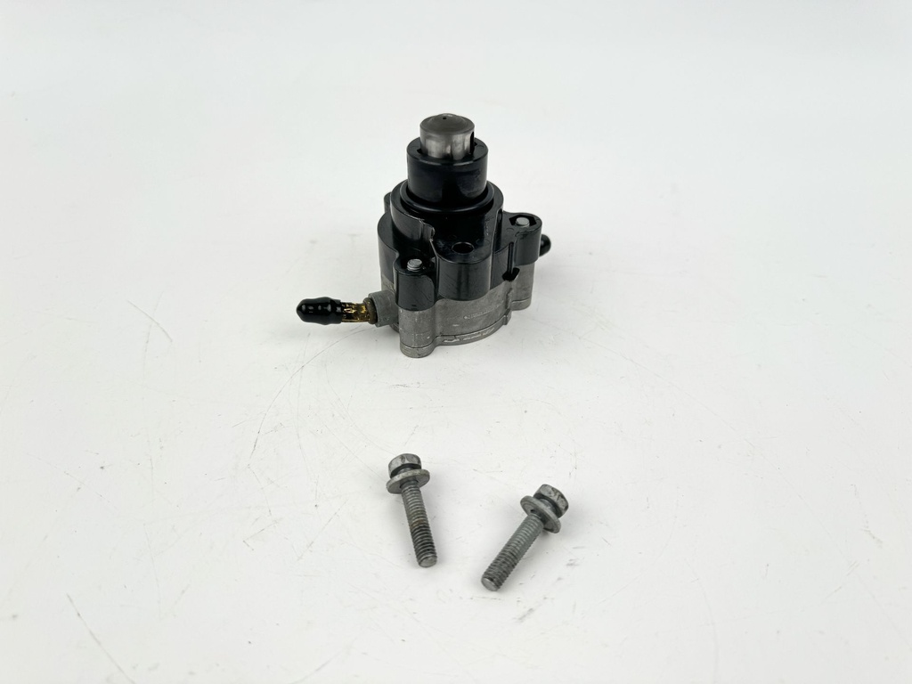 2003 Yamaha 115HP F115 Outboard Engine Fuel Pump Assembly 68V-24410-00-00