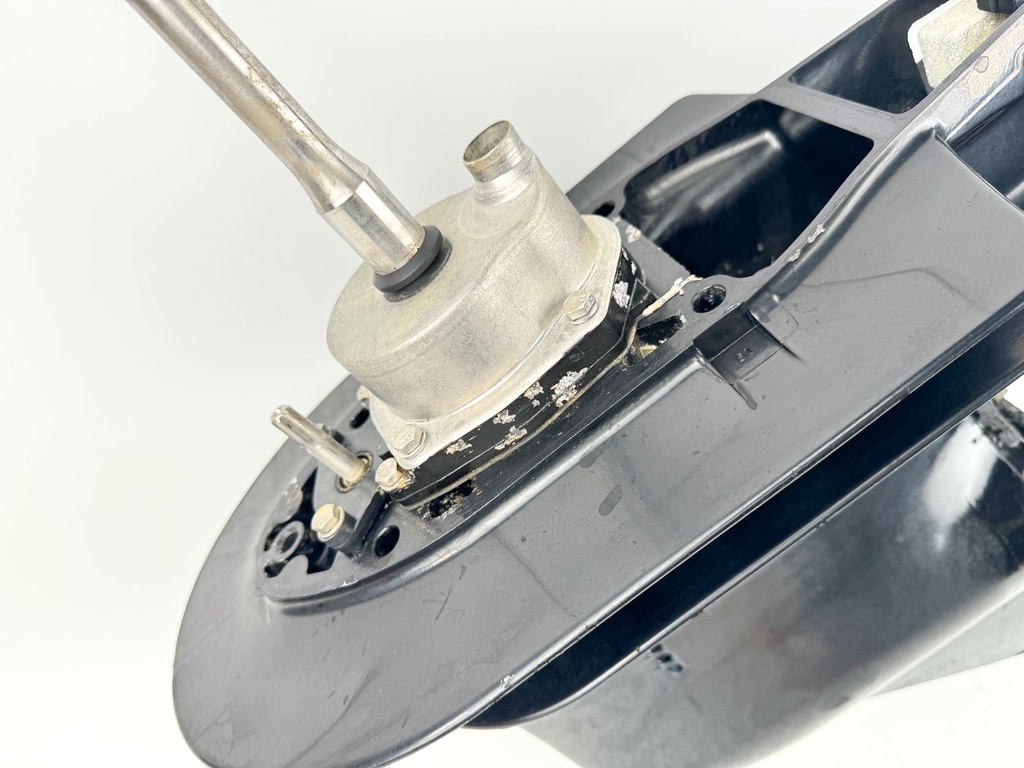 98-06 Mercury 75 90 115 HP 4 Stroke Carb Outboard 20" Long Lower Unit Gear Case