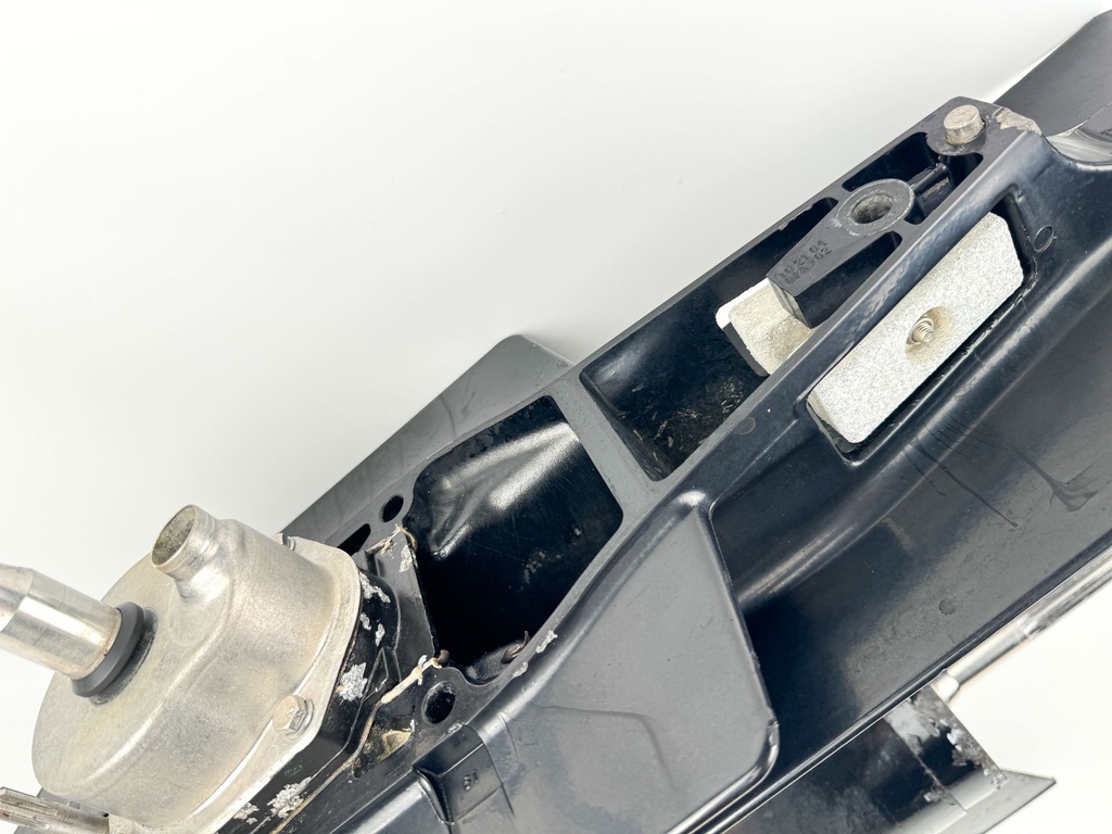 98-06 Mercury 75 90 115 HP 4 Stroke Carb Outboard 20" Long Lower Unit Gear Case