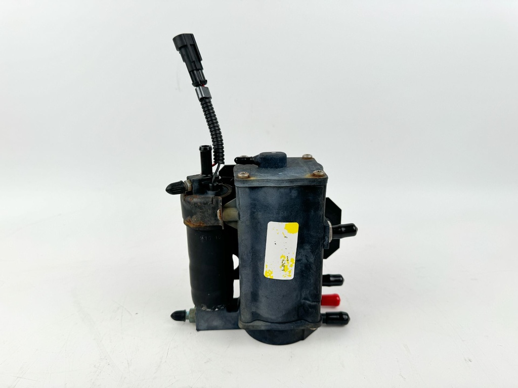 2013 Evinrude 150 HP 2 Stroke Outboard Vapor Separator Tank VST 5006084 OEM