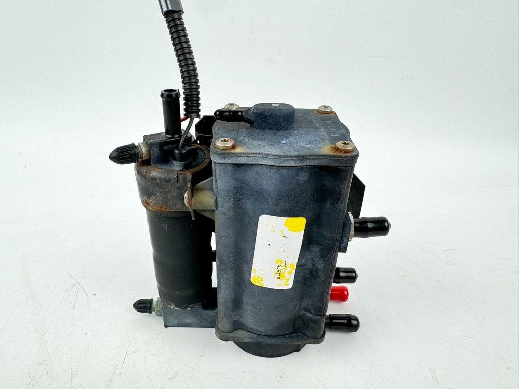 2013 Evinrude 150 HP 2 Stroke Outboard Vapor Separator Tank VST 5006084 OEM