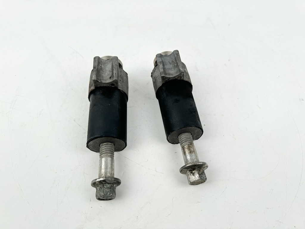 2013 Evinrude 150 HP 2 Stroke Outboard Upper Side Motor Mount Damper 5004323 OEM