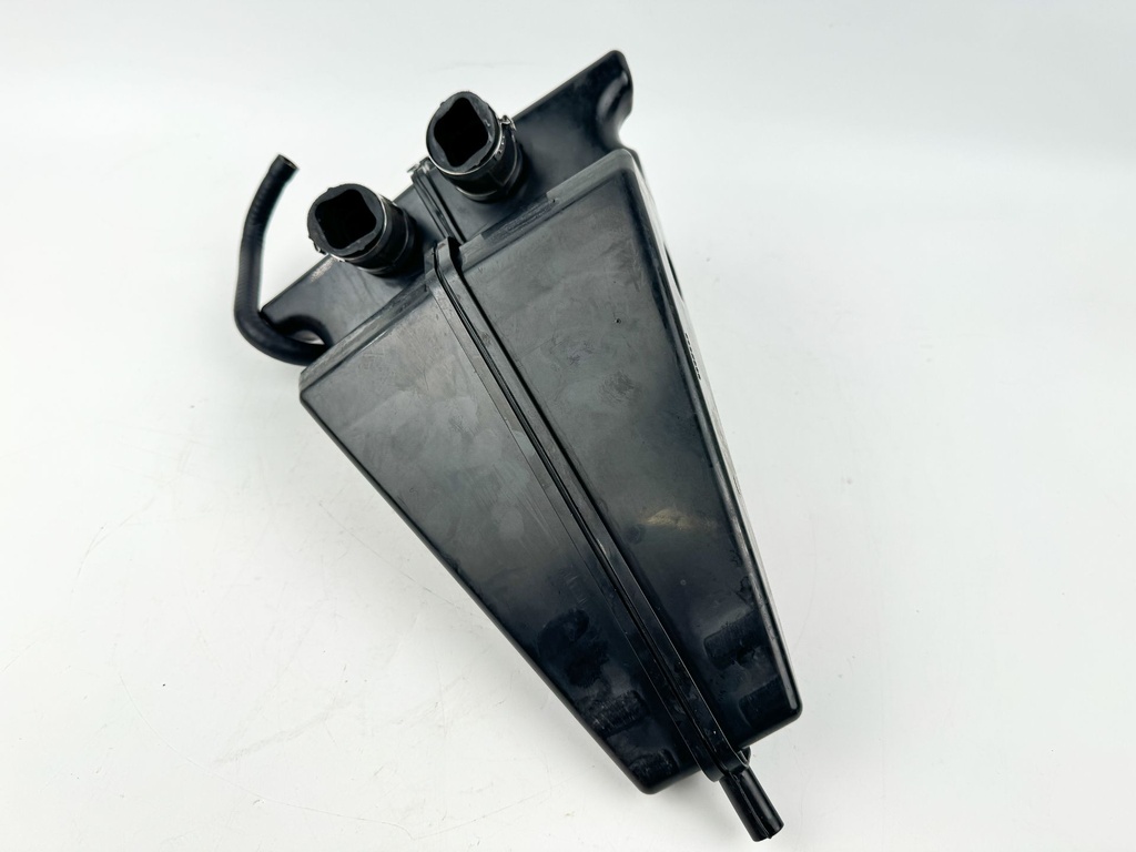 2013 Evinrude 150 HP 2 Stroke Outboard Muffler 5005699 OEM