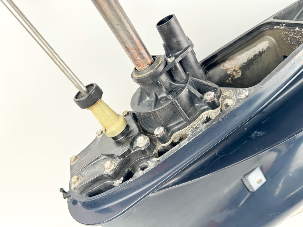 2013 Evinrude 150HP 2 Stroke Etec XL 25" Outboard Lower Unit Gear Case