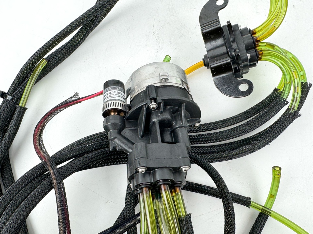 2013 Evinrude 150 HP 2 Stroke Outboard Oil Pump 5007849 OEM