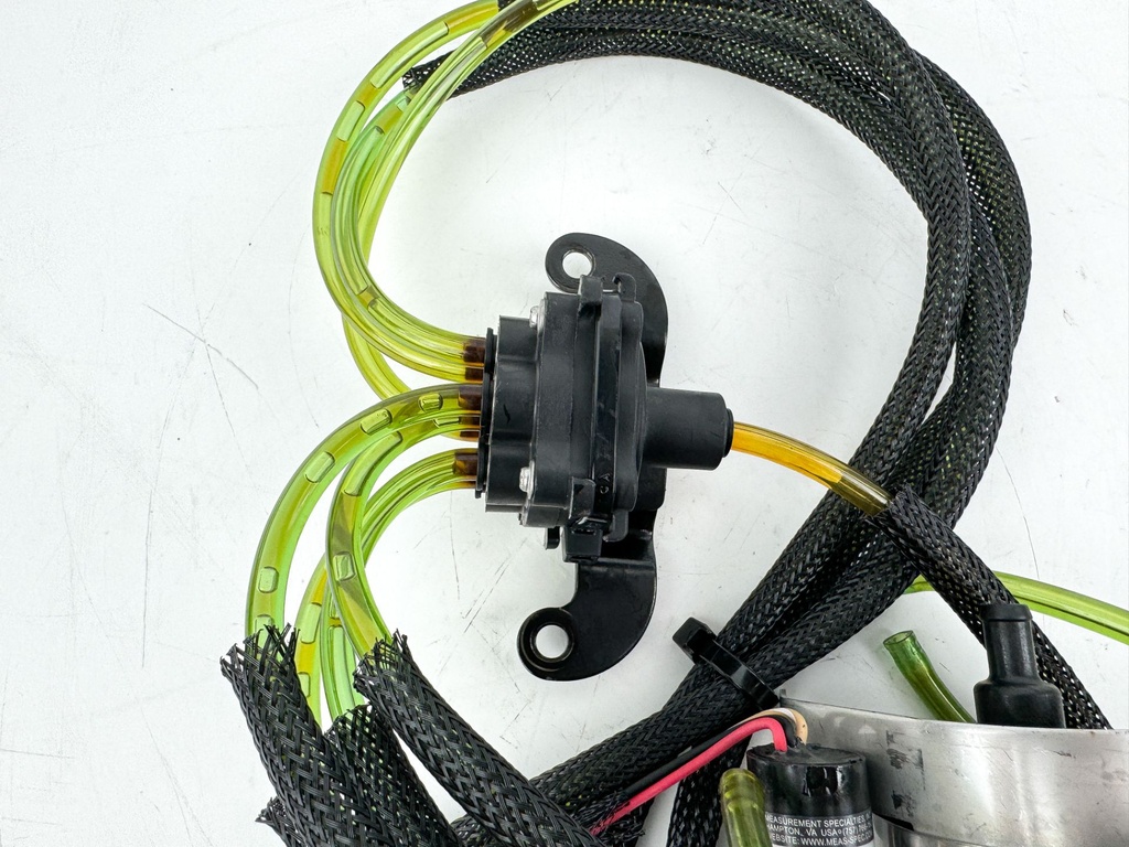 2013 Evinrude 150 HP 2 Stroke Outboard Oil Pump 5007849 OEM