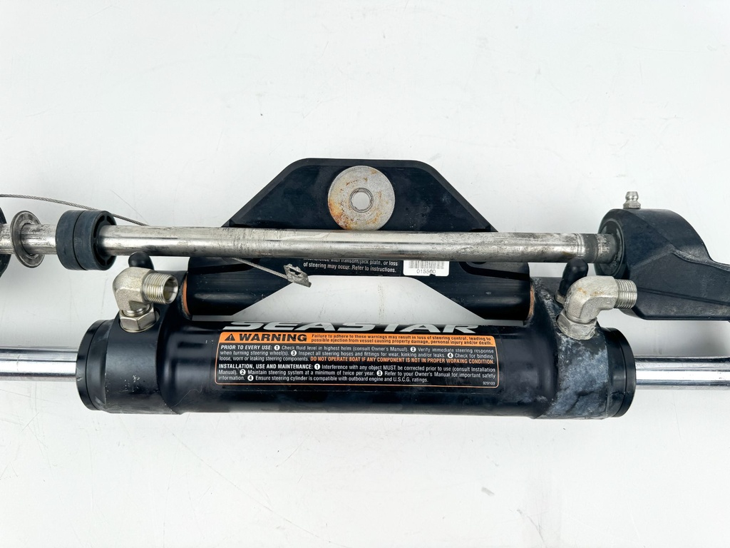 Seastar HC5345-3 Front Mount Pivoting Outboard Hydraulic Steering Cylinder