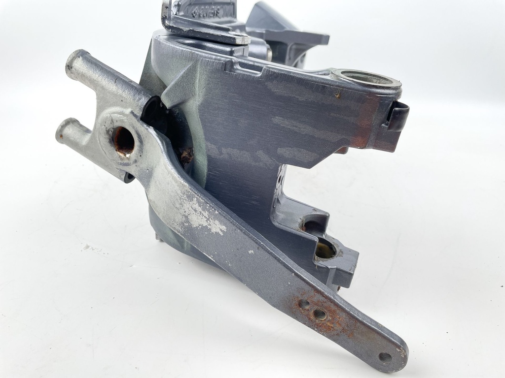 2006 Yamaha 150 HP 4 Stroke Outboard Swivel Bracket 64E-43311-10-8D OEM