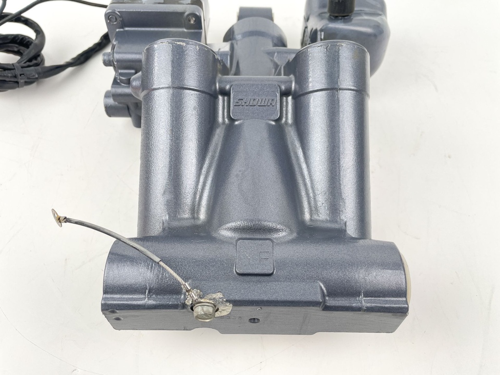 2006 Yamaha 150 HP 4 Stroke Outboard Power Trim Tilt Unit 63P-43800-01-4D OEM