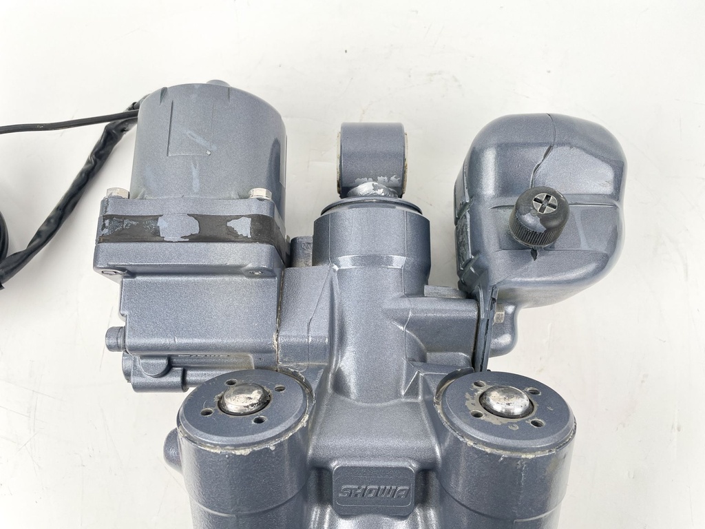 2006 Yamaha 150 HP 4 Stroke Outboard Power Trim Tilt Unit 63P-43800-01-4D OEM