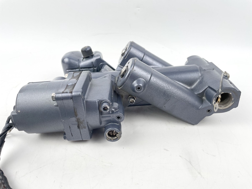 2006 Yamaha 150 HP 4 Stroke Outboard Power Trim Tilt Unit 63P-43800-01-4D OEM