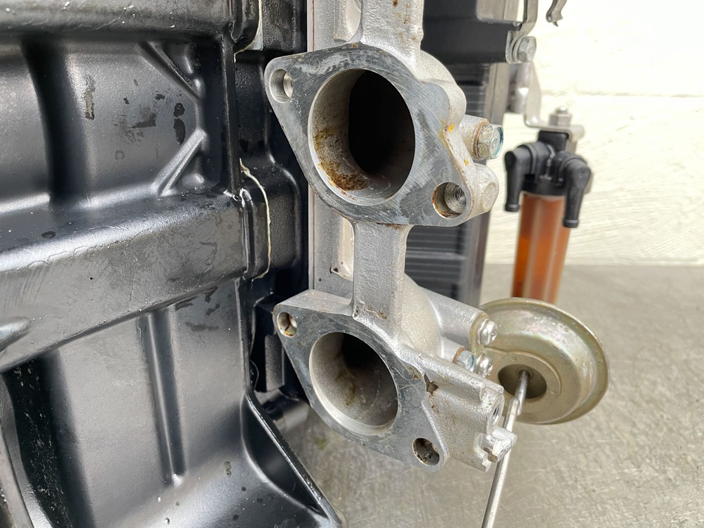 2001 - 2005 Yamaha F 80 90 100 HP 4 Stroke Outboard Powerhead Crankcase Assembly