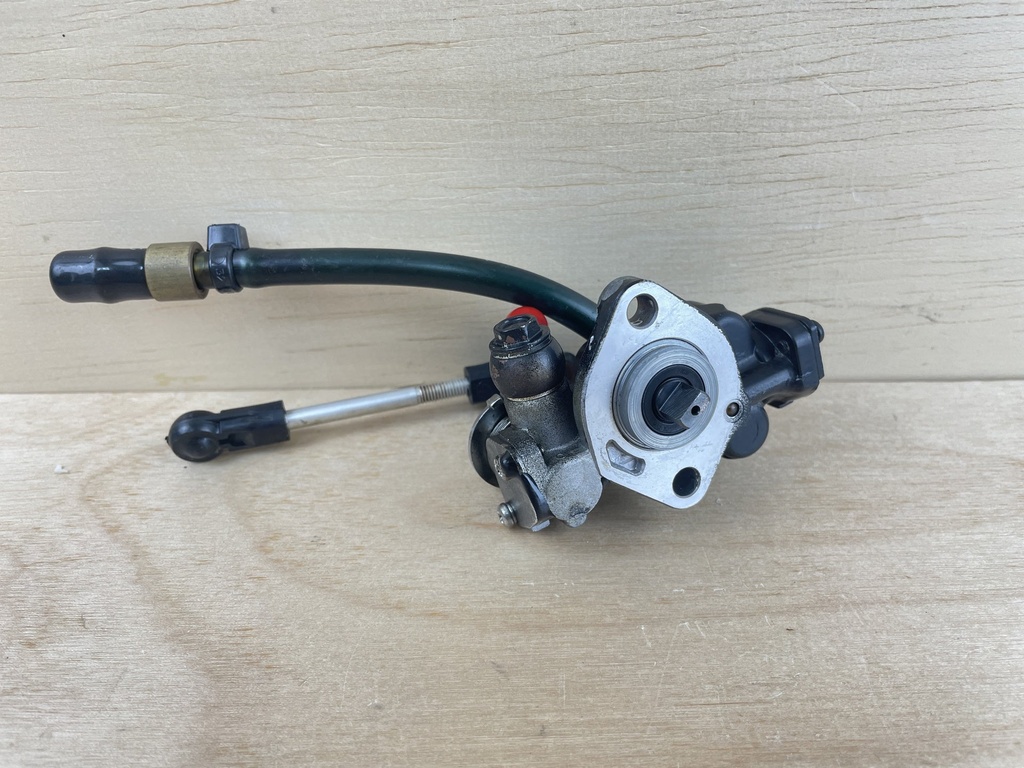 1996 Mercury 150HP 2 Stroke Oil Pump & Drive Gear 815698 14563